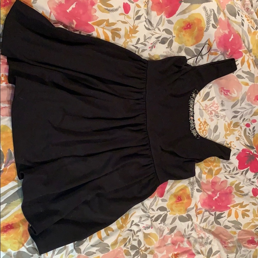LITTLE BLACK DRESS: Princess collection - Picture 2 of 5